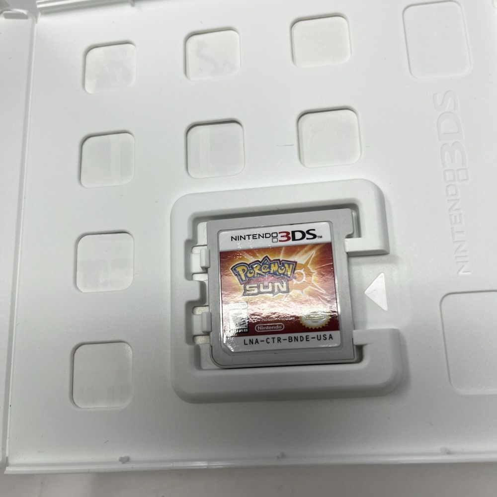 Pokemon Sun (Nintendo 3DS, 2016) - W/ Case - Picture 2 of 5